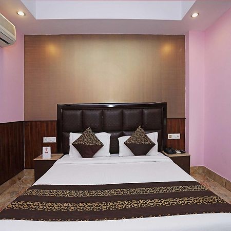 Oyo Hotel Vedas Heritage Delhi  Ngoại thất bức ảnh