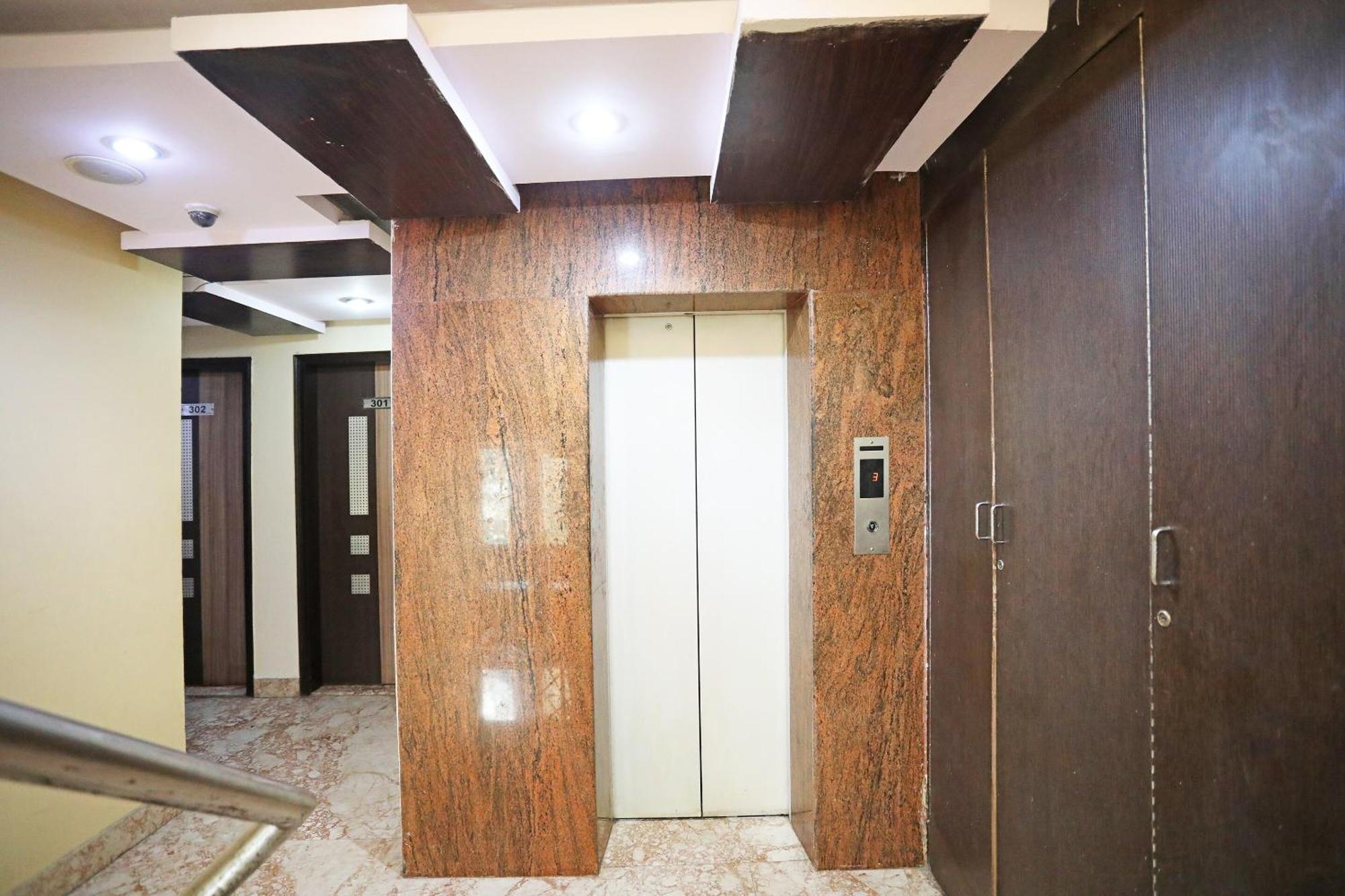 Oyo Hotel Vedas Heritage Delhi  Ngoại thất bức ảnh