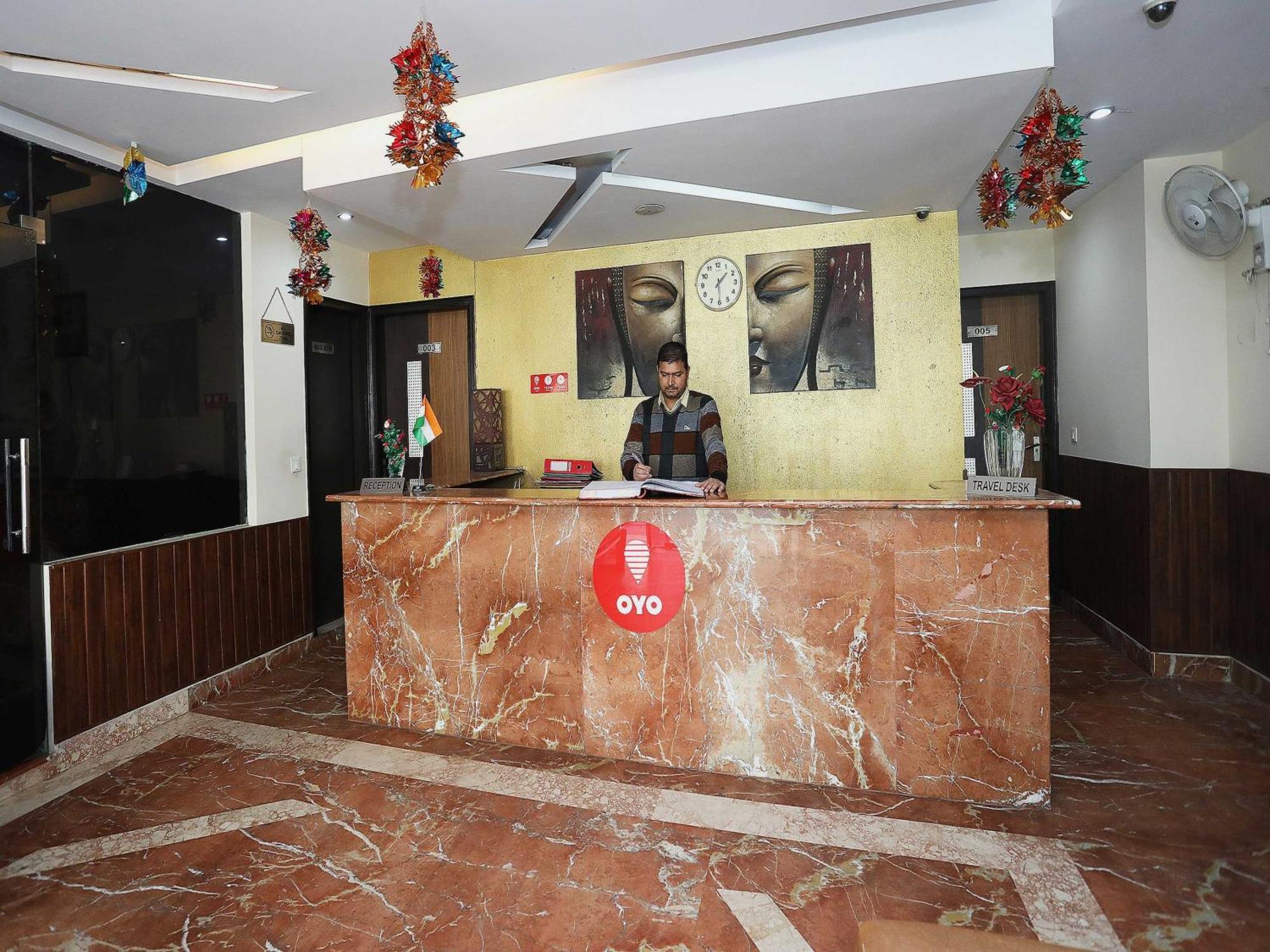 Oyo Hotel Vedas Heritage Delhi  Ngoại thất bức ảnh