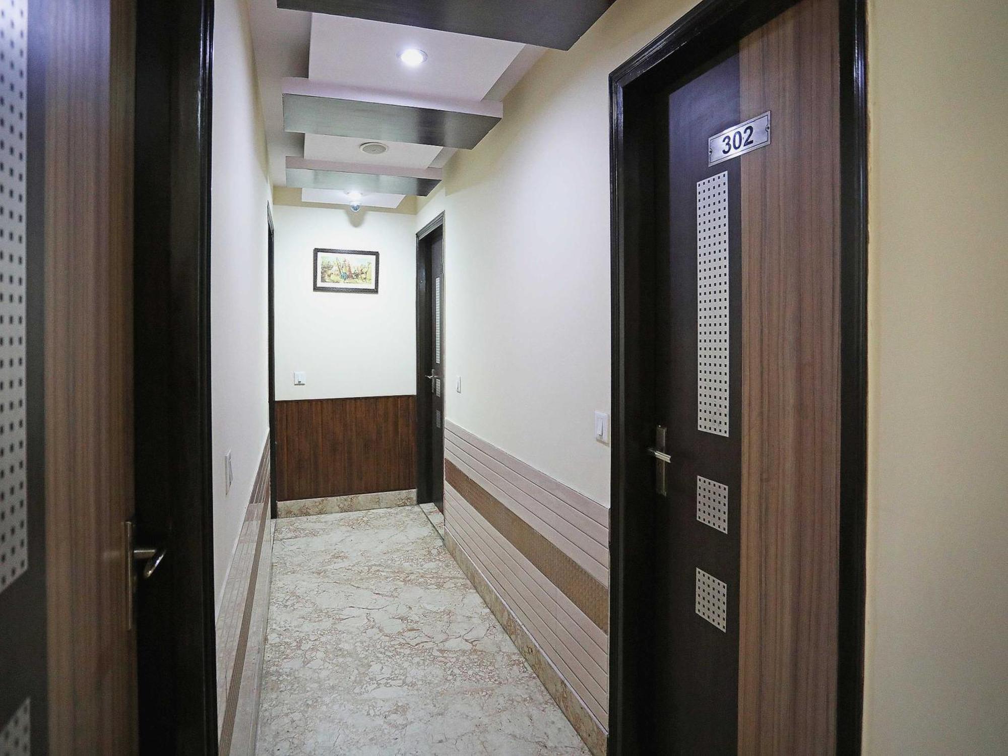 Oyo Hotel Vedas Heritage Delhi  Ngoại thất bức ảnh